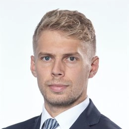 Michał Stajniak, the Deputy Director of the XTB Analysis Department