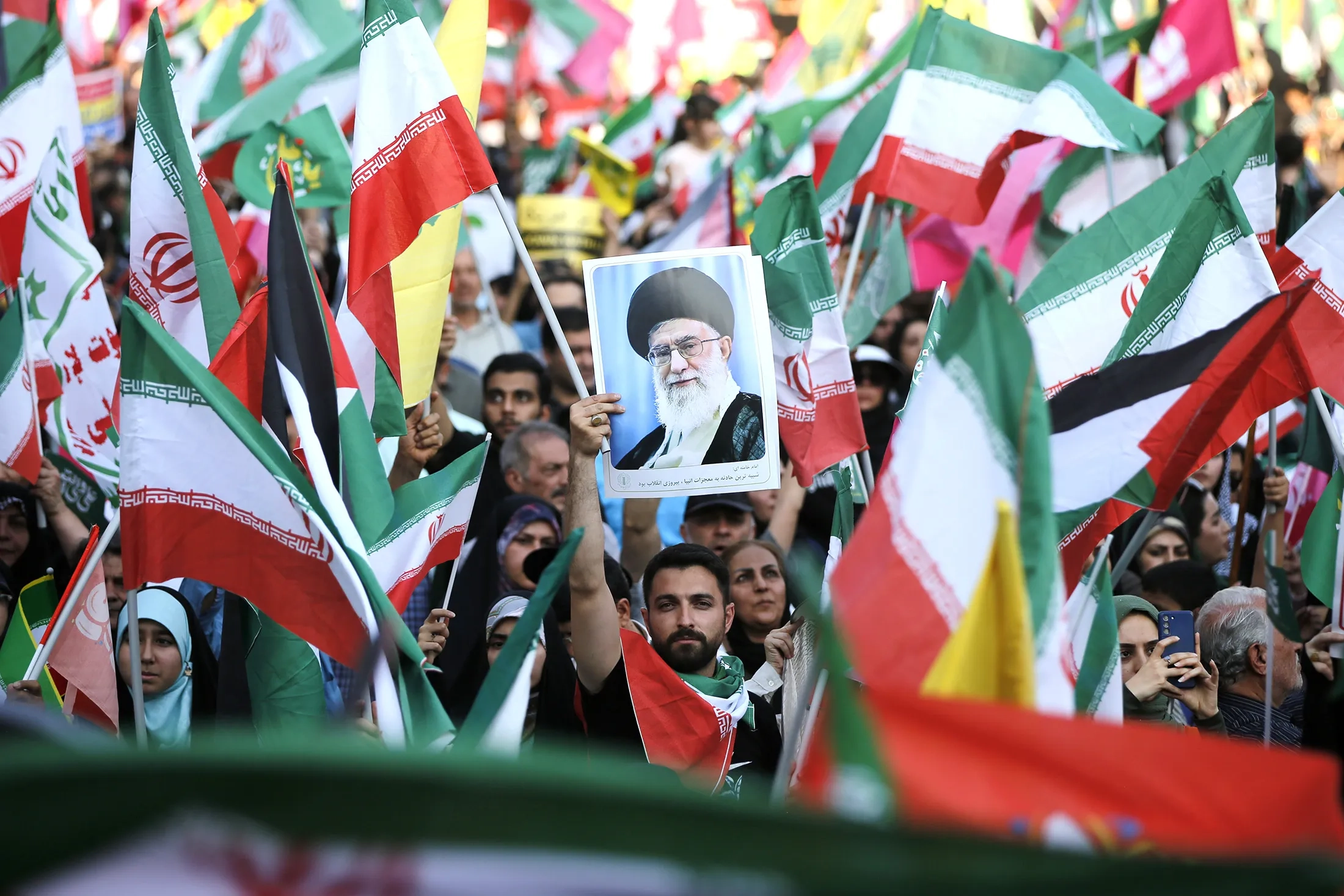 Protest in Tehran against Israel's attacks on Iran
