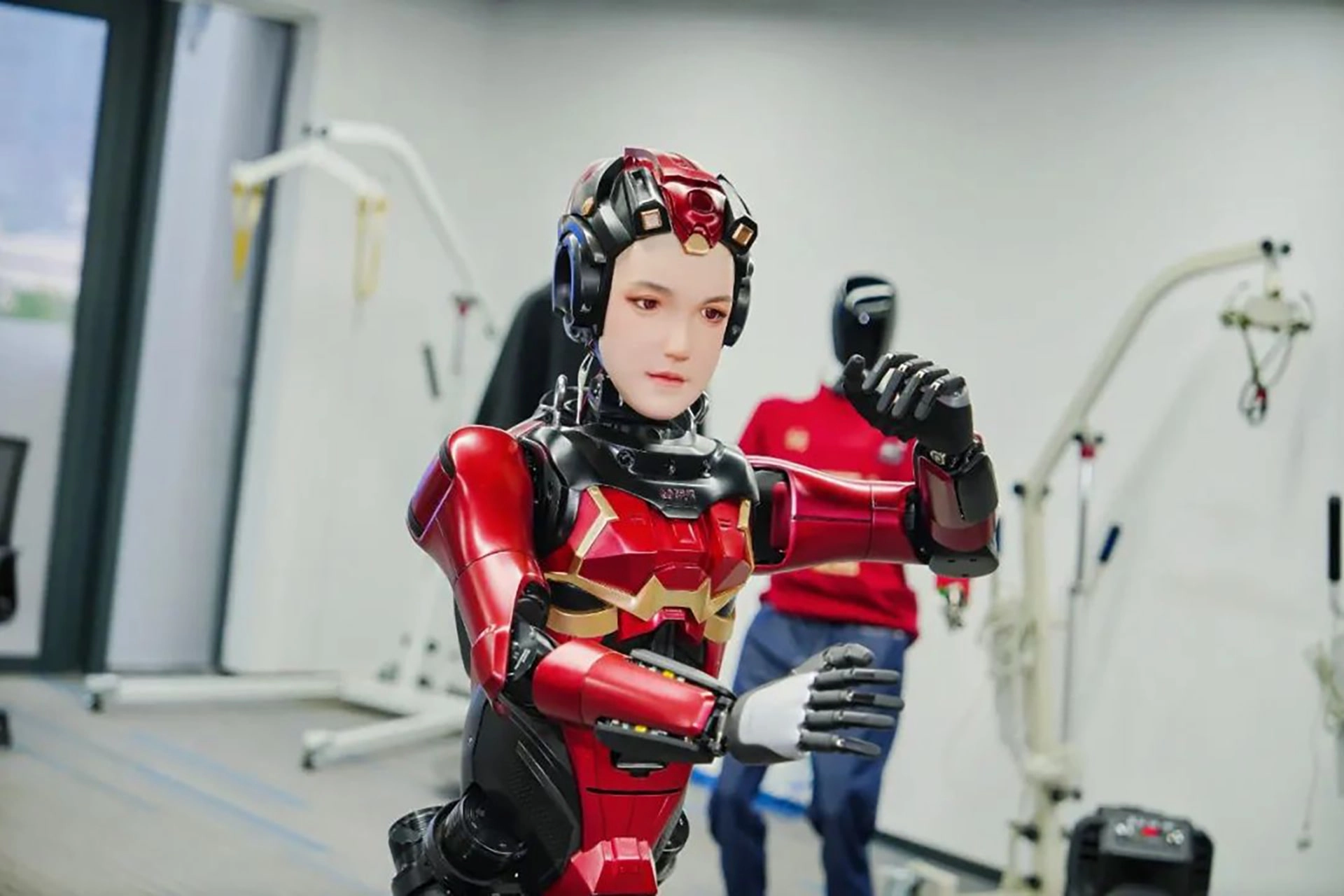 Photo of Digits Xialan humanoid robot.