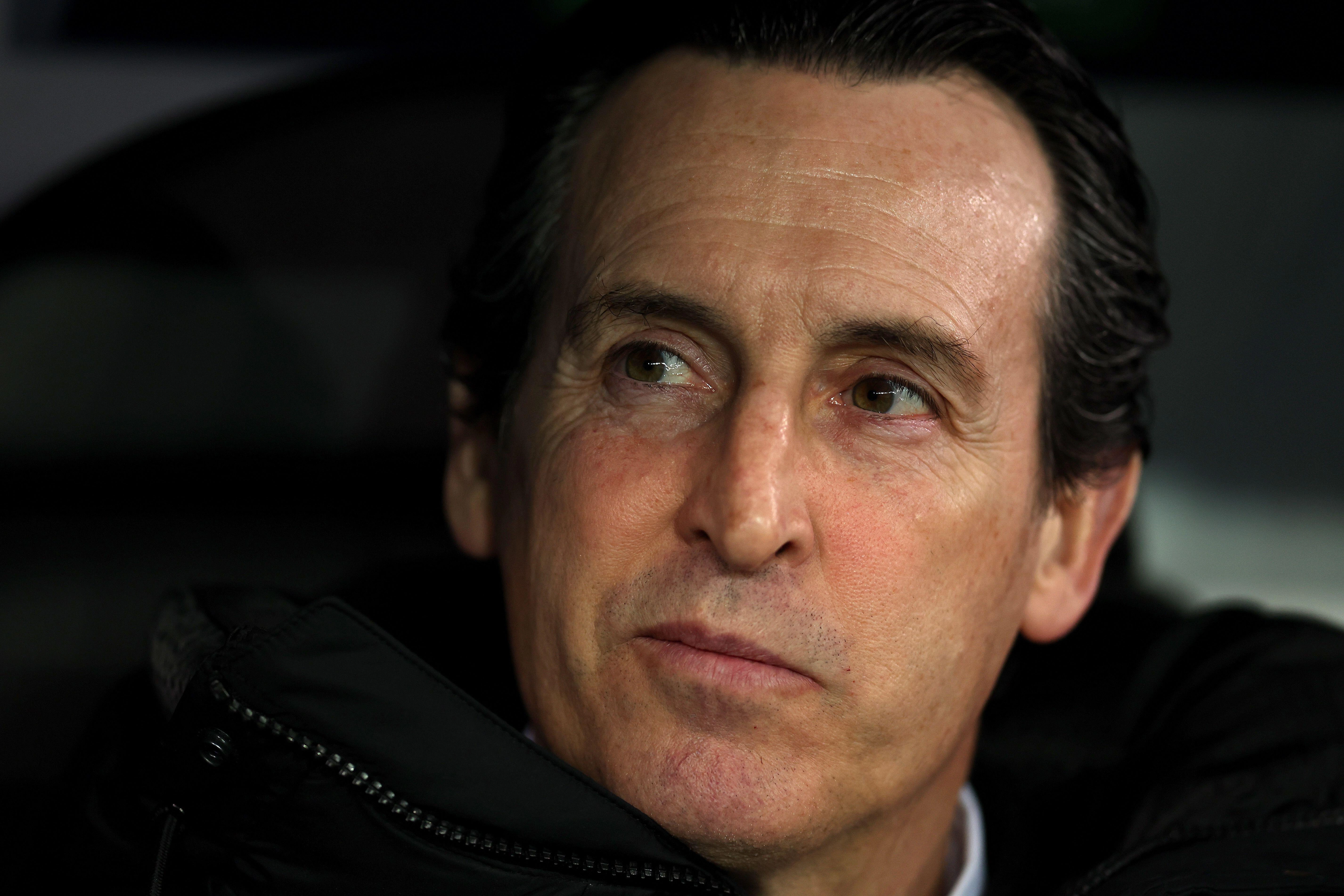 Aston Villa manager Unai Emery looks on from the dugout