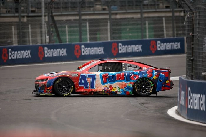 Ricky Stenhouse Jr., Hyak Motorsports Chevrolet