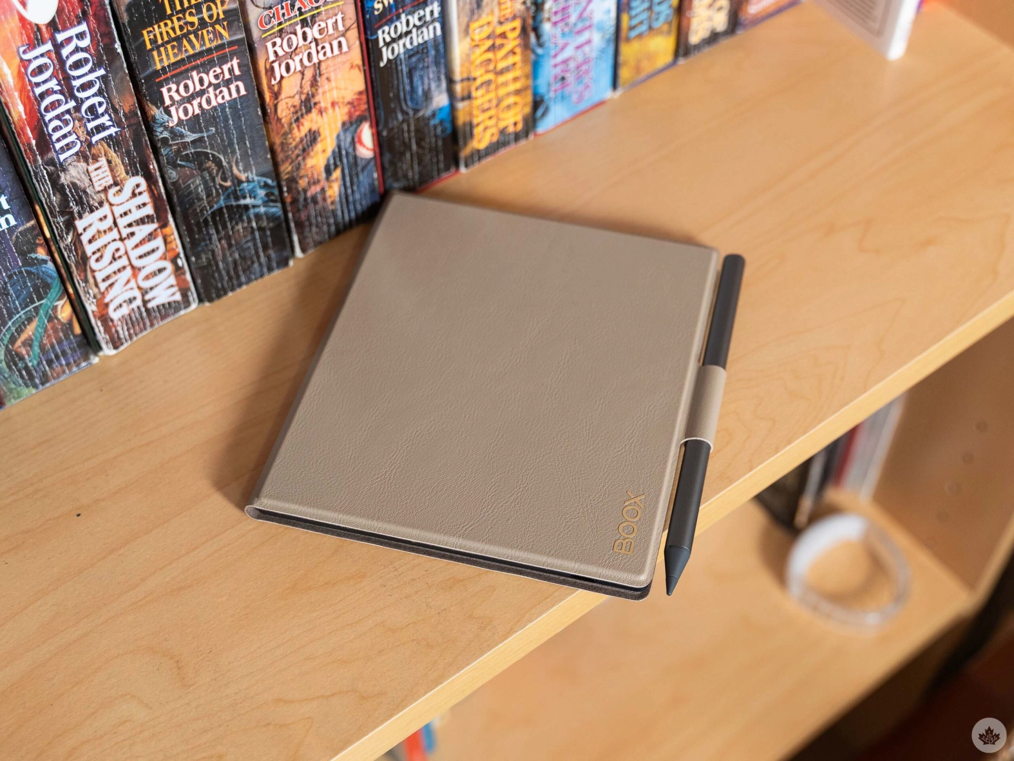 Boox Go 7 with magnetic case.