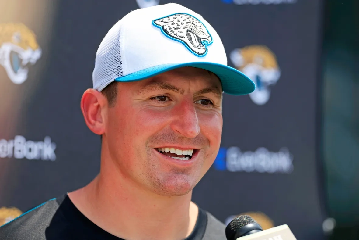 Grant Udinski speaks at Jaguars OTAs