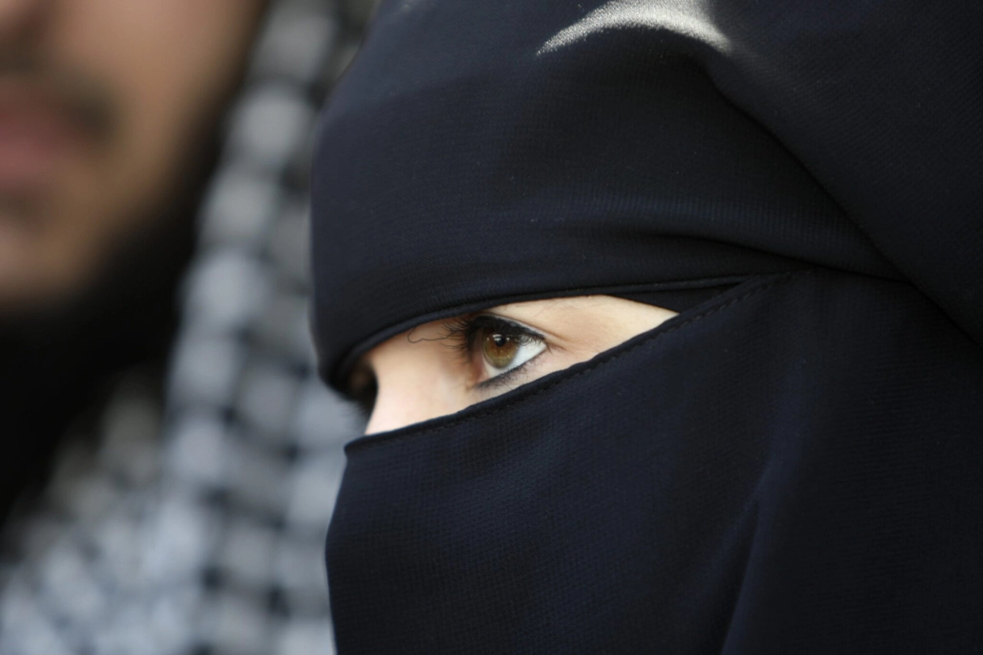 Muslim Women Face Cover Ban, face cover ban in muslim country
