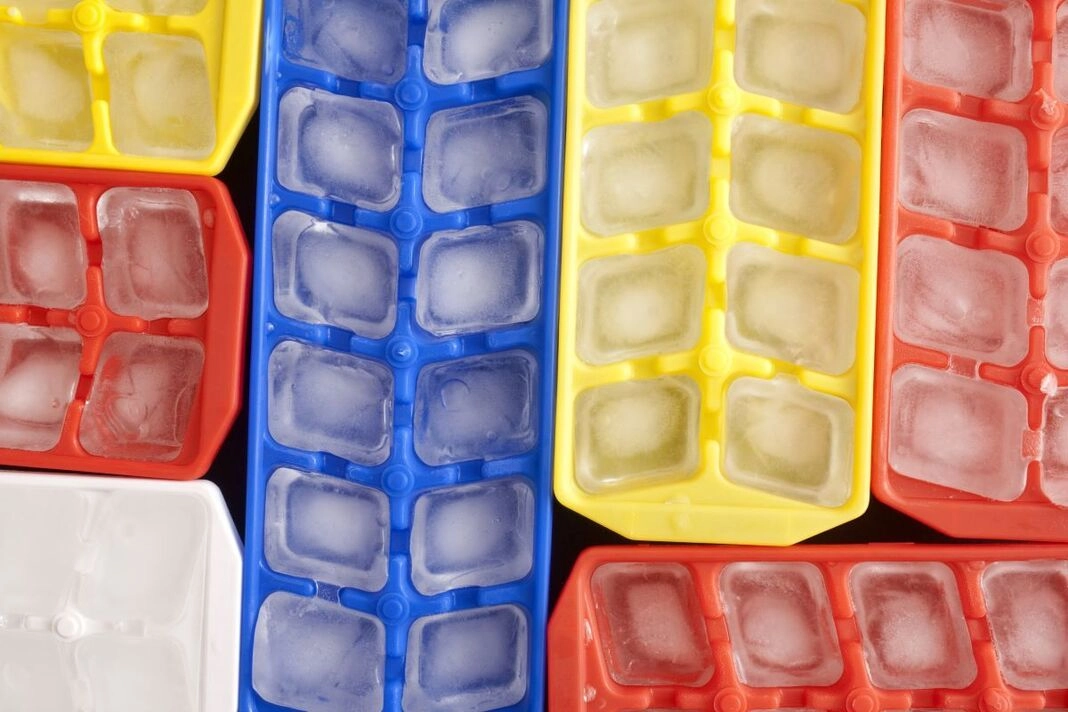 Ice cube trays