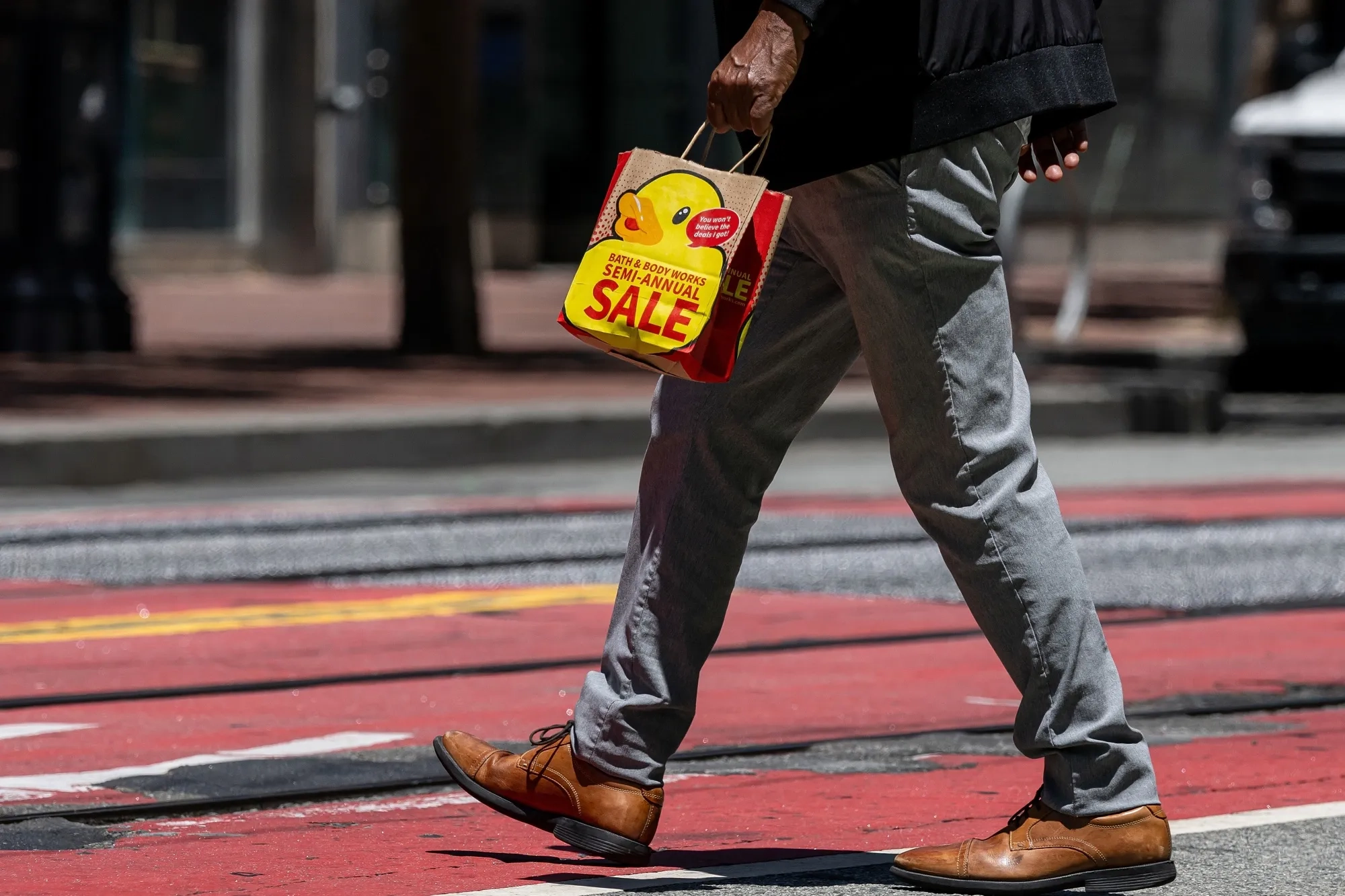 US Retail Sales Drop For Second Month As Tariff Anxiety Sets In