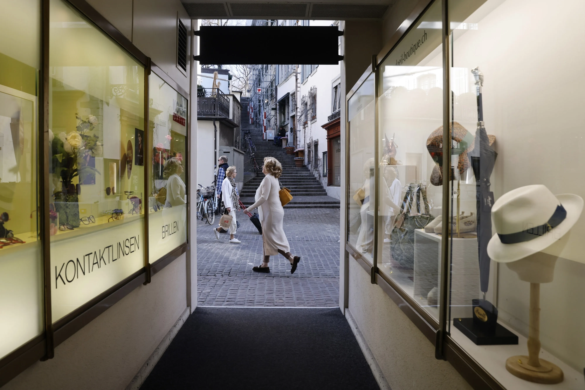Shoppers in Zurich