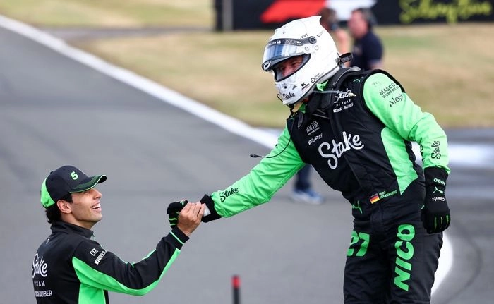 Nico Hulkenberg, Sauber, Gabriel Bortoleto, Sauber