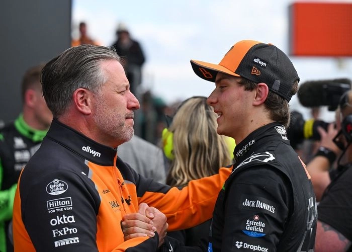 Oscar Piastri, McLaren, Zak Brown, McLaren