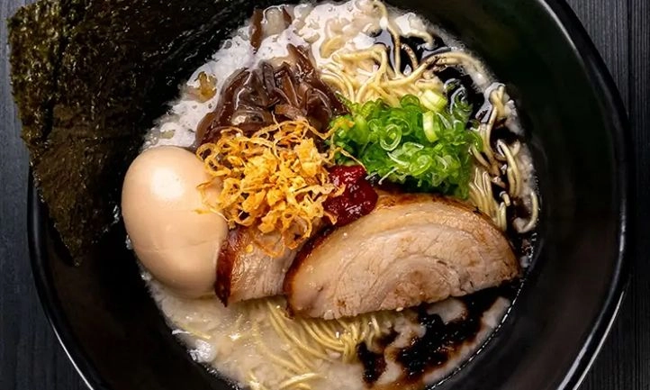 Restaurant Franchise News from Fatburger, Twisted Egg Shack, Turquoise Wine Bar and More!