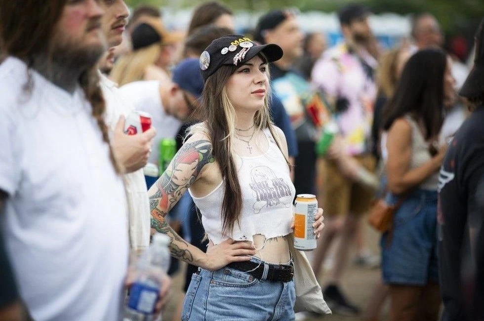 Bluesfest Heat Fans