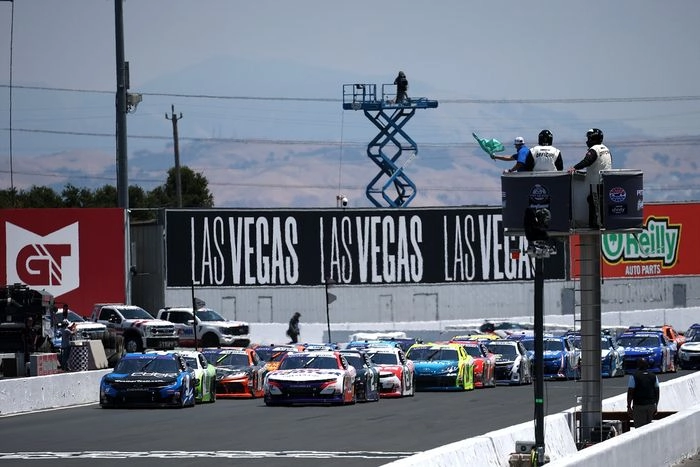 Shane Van Gisbergen, Chevrolet, Connor Zilisch, JR Motorsports Chevrolet