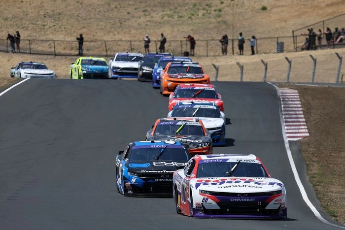 Connor Zilisch, JR Motorsports Chevrolet, Shane Van Gisbergen, Chevrolet