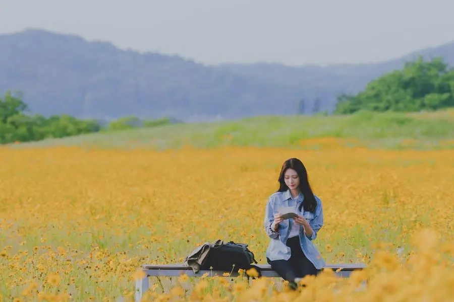 Gong Seung Yeon Explores Stunning Destinations In New Drama My Lovely Journey