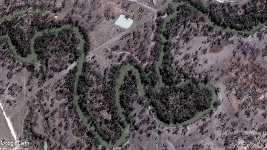 Satellite imagery from September 2012 shows the river at the edge of the property.