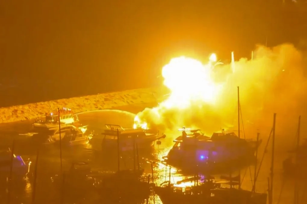 The fire started in a speedboat and spread to two other boats. Photo: Cable TV News