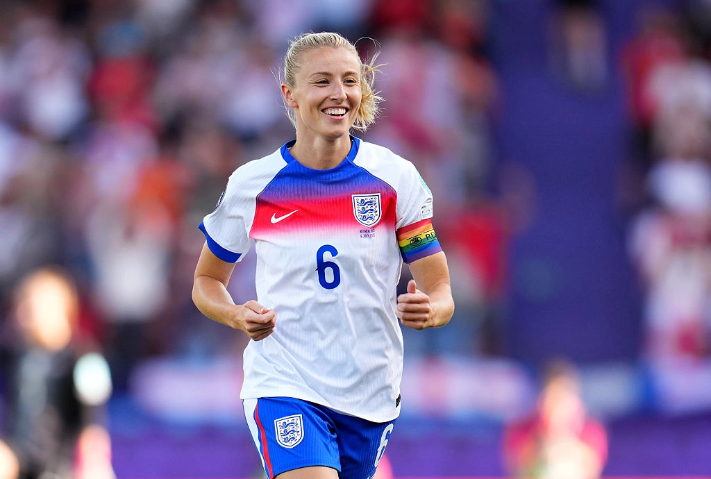 Leah Williamson celebrates