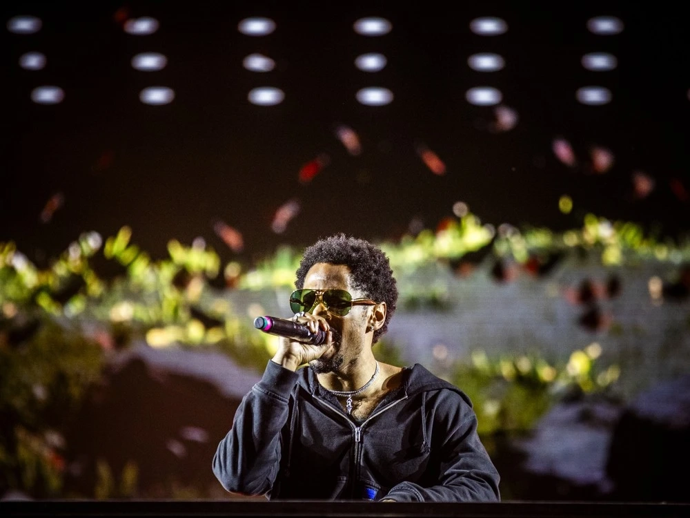 Haitian-born, Montreal-based DJ and producer KAYTRANADA, known for his GRAMMY-winning album BUBBA and collaborations with artists like Kali Uchis and H.E.R., took the RBC Stage at Ottawa Bluesfest on closing night, Sunday, July 20, 2025, at LeBreton Flats.