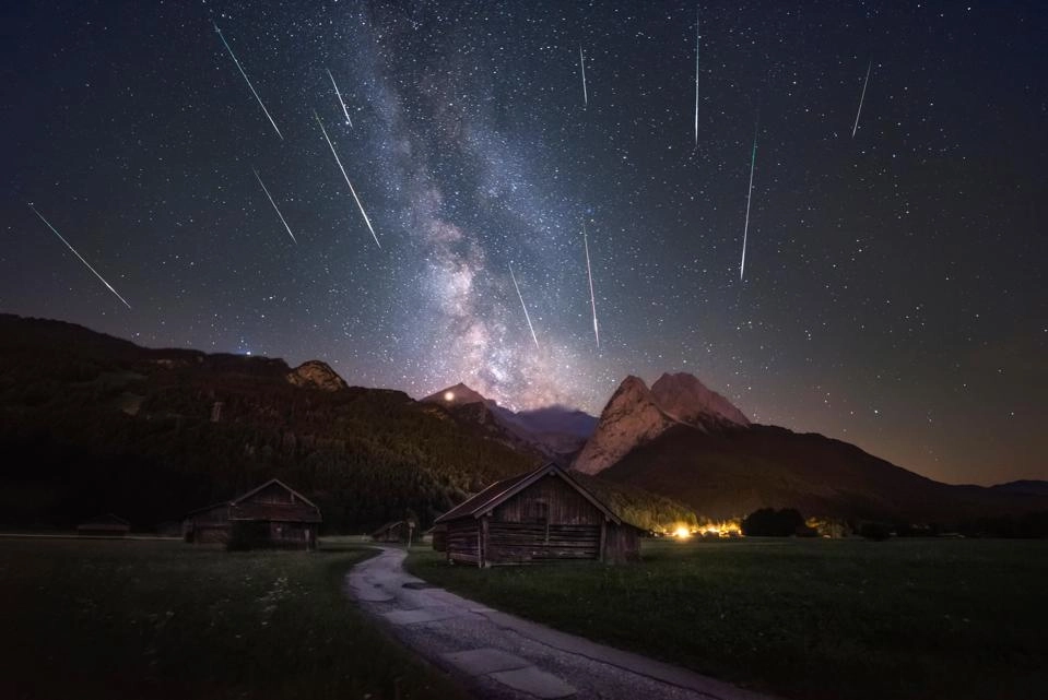 Shooting stars over the Alps