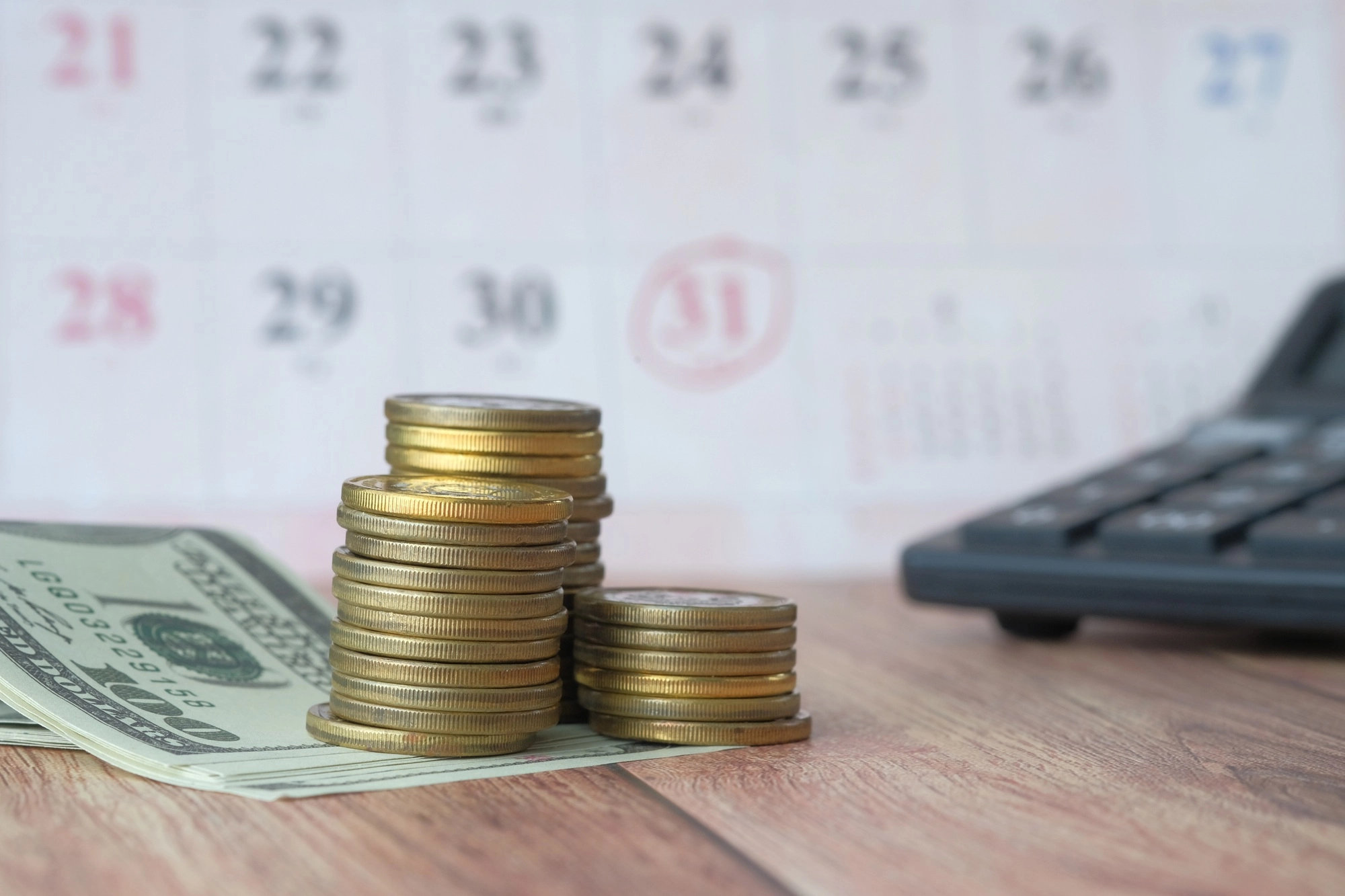 Effective Financial Planning Utilizing Coins and Cash with the Help of Calendar and Calculator
