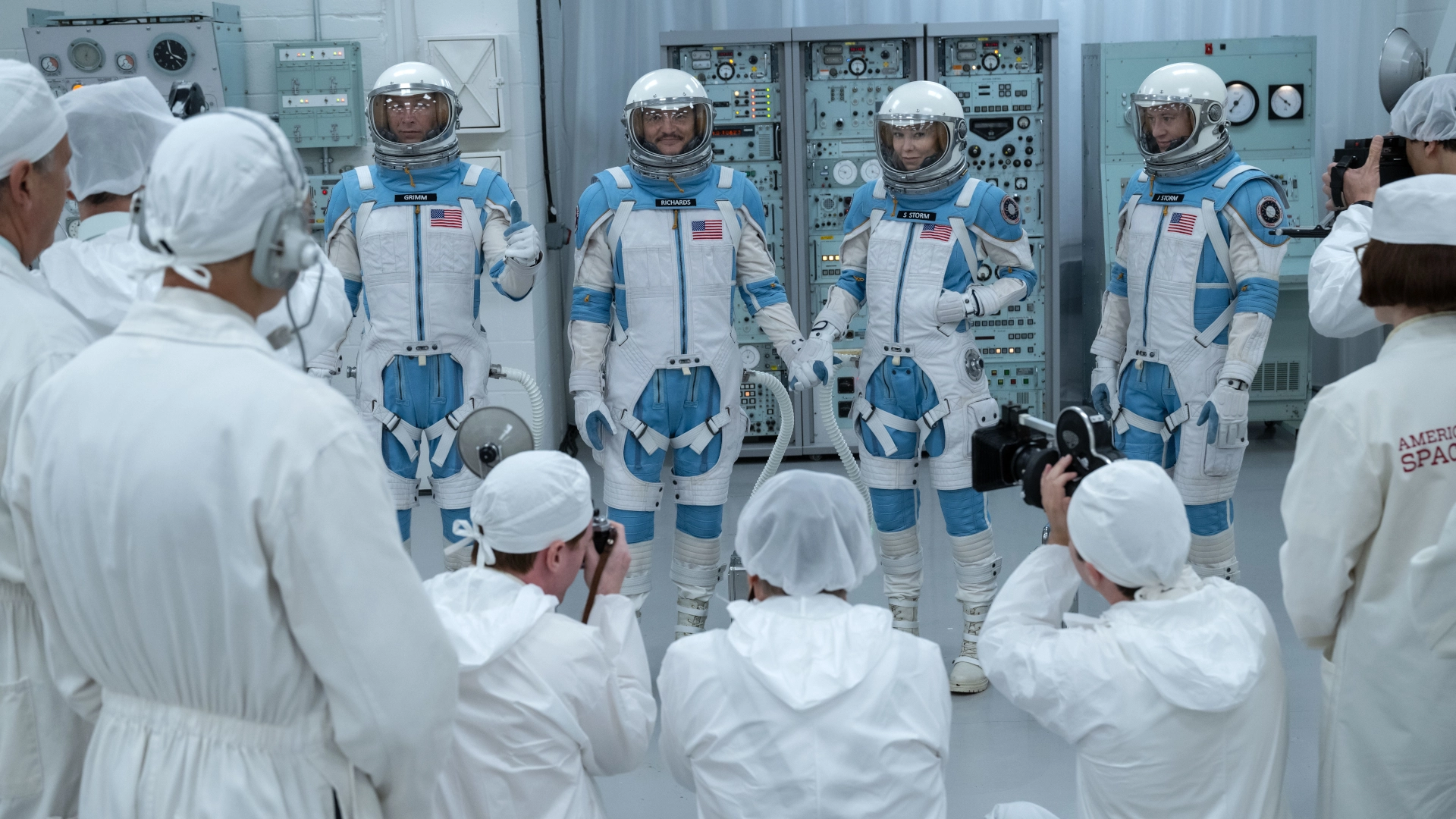 (L-R) Ebon Moss-Bachrach as Ben Grimm/The Thing, Pedro Pascal as Reed Richards/Mister Fantastic, Vanessa Kirby as Sue Storm/Invisible Woman, and Joseph Quinn as Johnny Storm/Human Torch in 20th Century Studios/Marvel Studios' THE FANTASTIC FOUR: FIRST STEPS. Photo by Jay Maidment. © 2025 20th Century Studios / © and �� 2025 MARVEL.