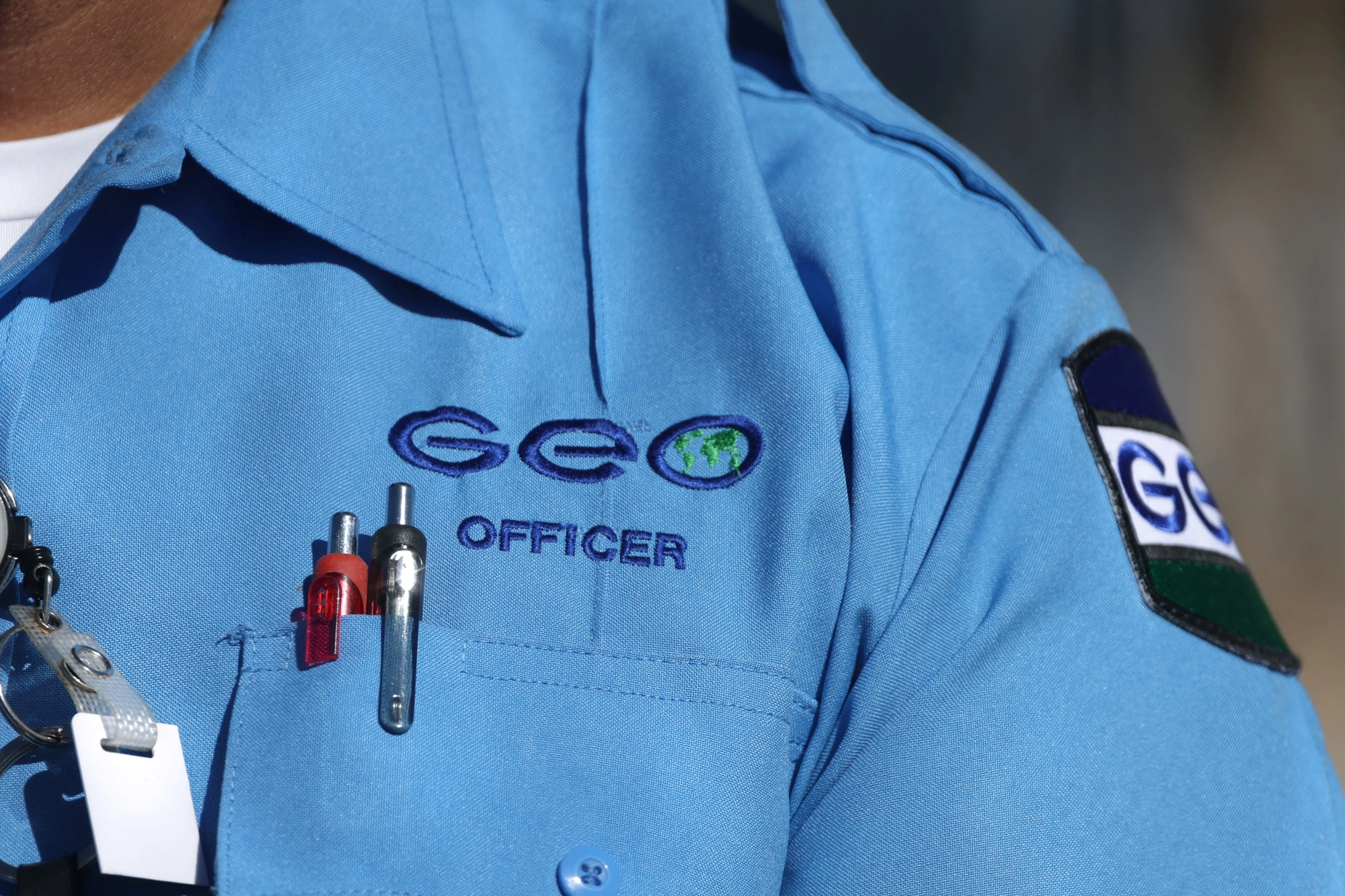 An official overseeing contracts at Immigration and Customs Enforcement, part of the governments Department of Homeland Security, is a former executive from a top private prison firm, GEO Group, which manages 20 detention centers across the country