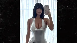 bianca censori instagram