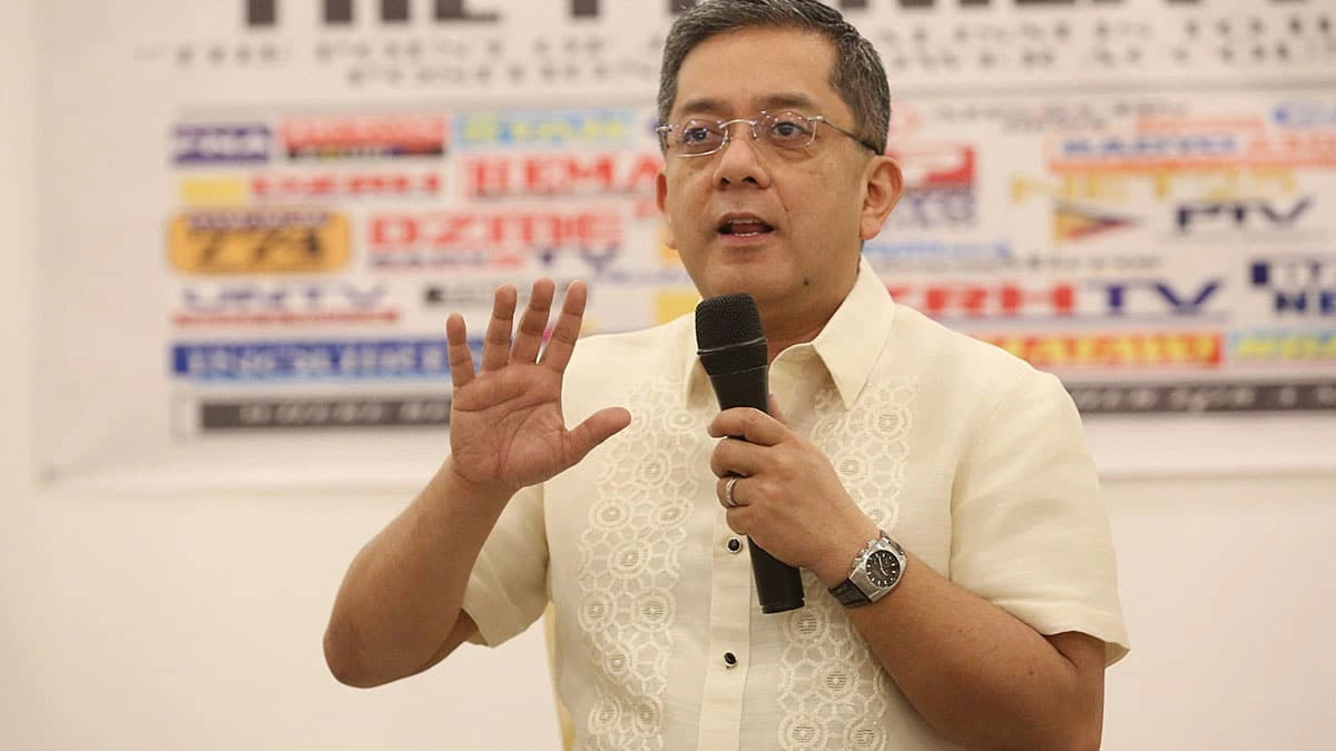  Comelec urges Congress to pass law on early voting hours