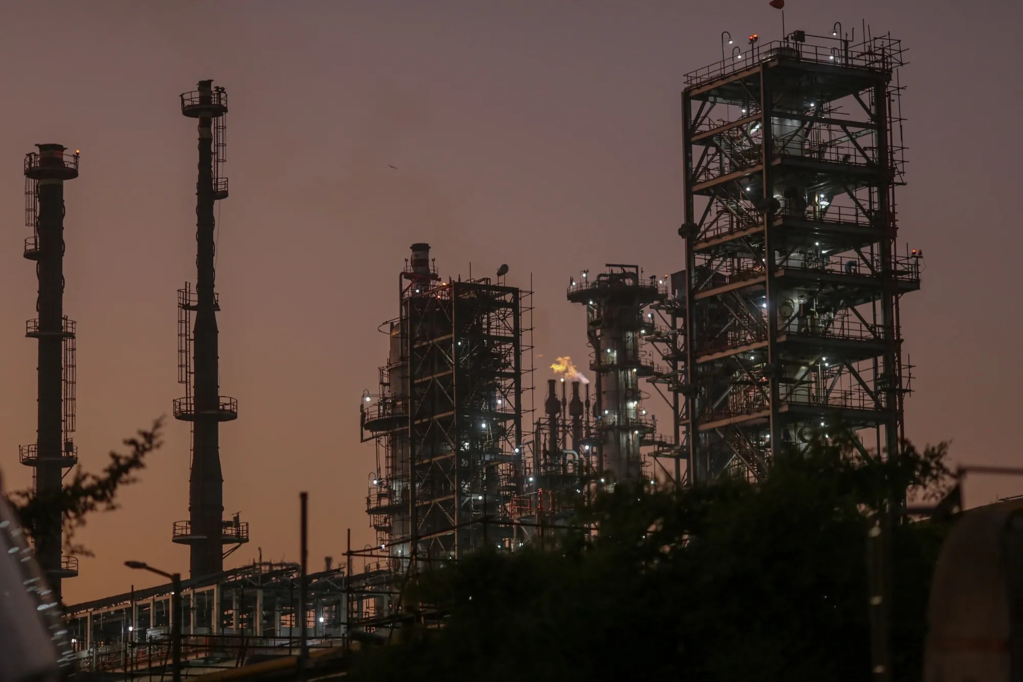 India to Keep Buying Oil from Nations Including Russia
