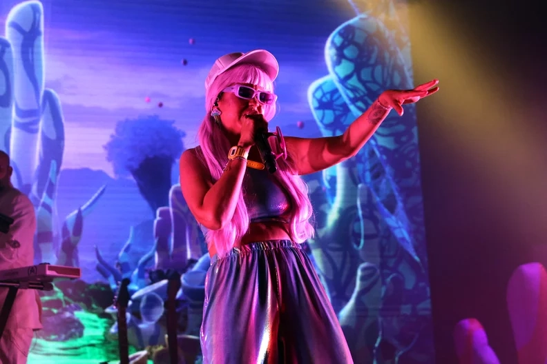 TORONTO, ONTARIO - MAY 25: Li Saumet of Bomba Est�reo performs as Astropical at Queen Elizabeth Theatre on May 25, 2025 in Toronto, Ontario. (Photo by Jeremychanphotography/Getty Images)
