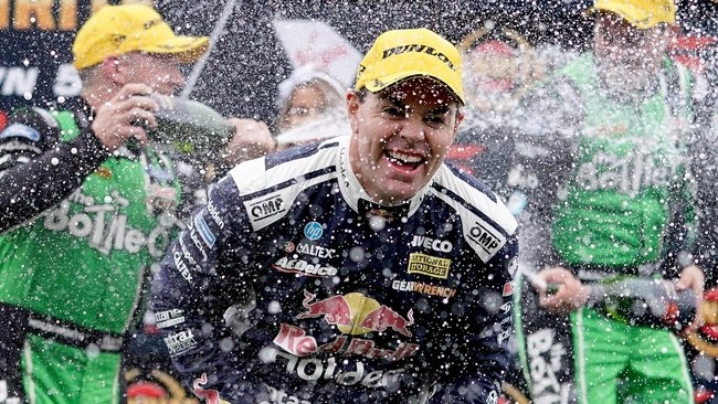 Craig Lowndes has signed a two-year deal with Team 18.