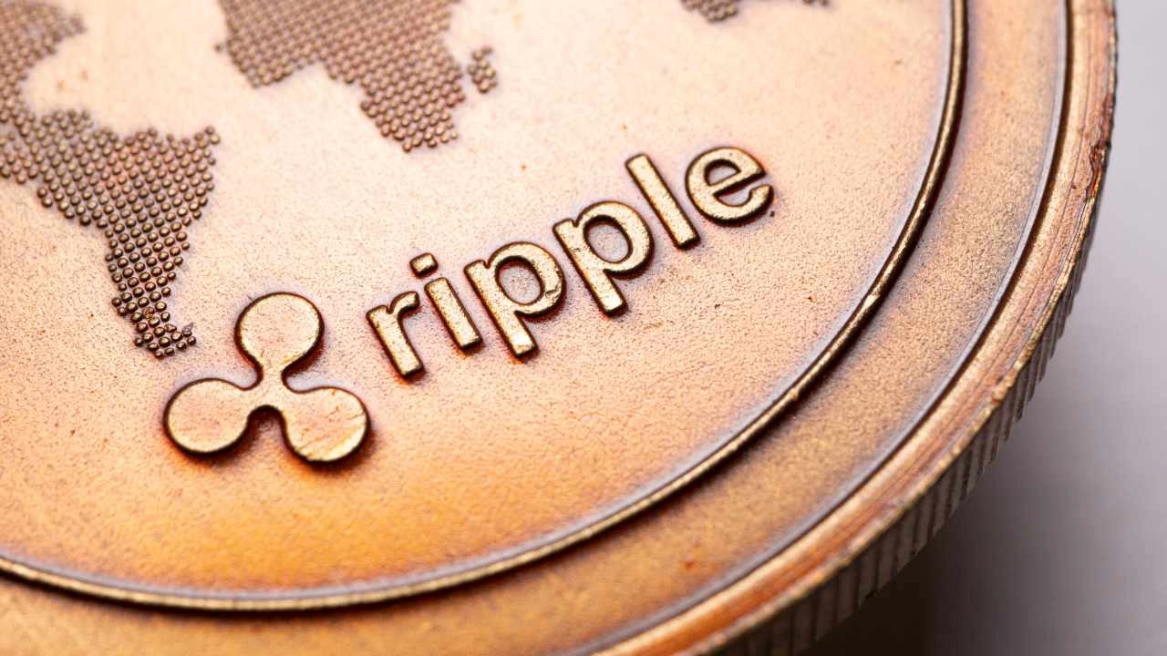 Google Play Store Crypto Snafu, Blackrock Clarifies XRP ETF Stance, and More  Week in Review