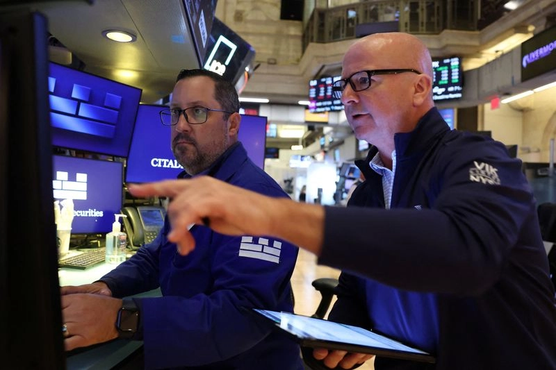 � Reuters. 