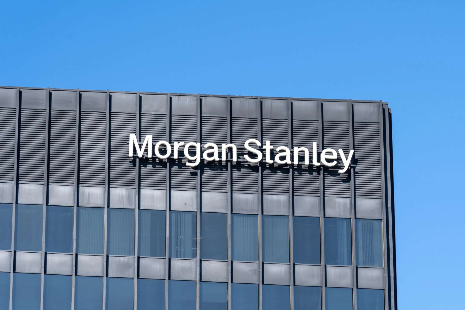 Morgan Stanley to Offer Clients Spot Bitcoin ETFs IBIT and FBTC