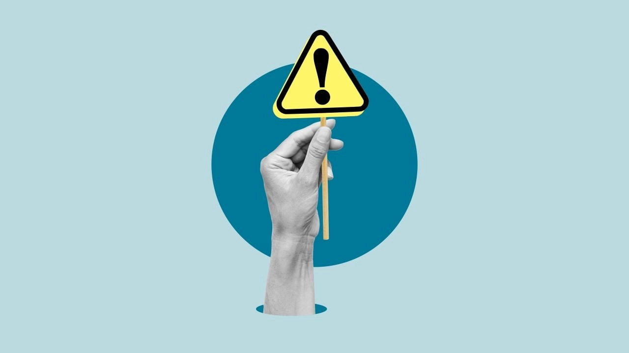 Standard Chartered Warns of Risks in Bitcoin Corporate Treasuries