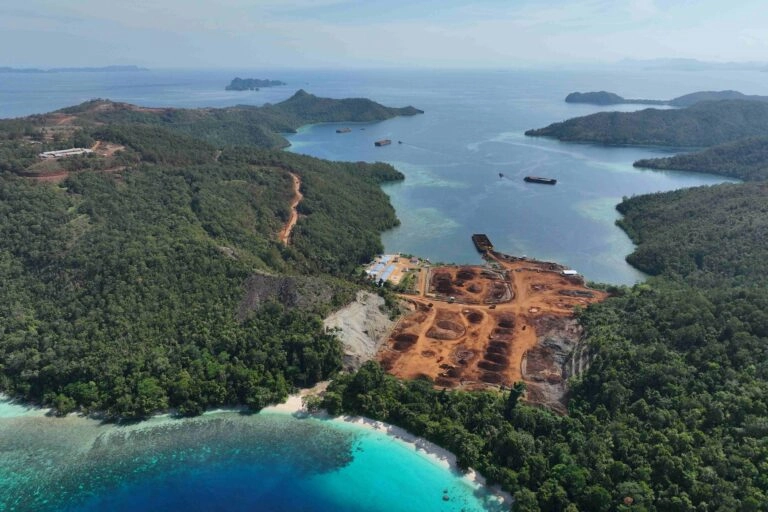 Indonesian Government Halts Nickel Mining in Raja Ampat Archipelago Amid Environmental Violations