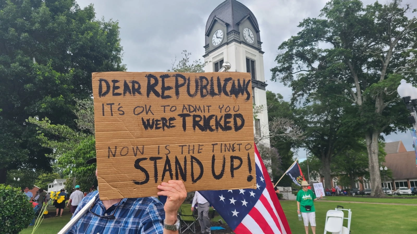 Fayetteville No Kings Rally: 1120 Protestors Unite Against Presidential Overreach