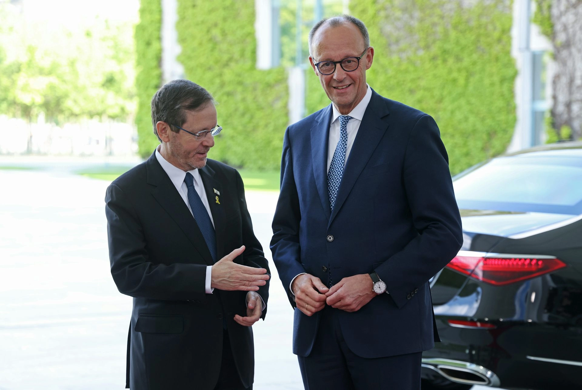 German Chancellor Criticizes Israel's Actions in Gaza: Unprecedented Stance Sparks Debate