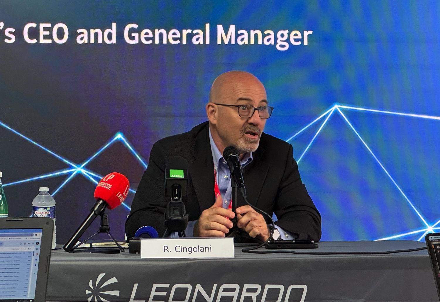 European Aerospace Giants Near Decision on Space Division Merger