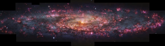 NGC 253: Stunning Thousand-Color Image Reveals Starburst Galaxy's Secrets