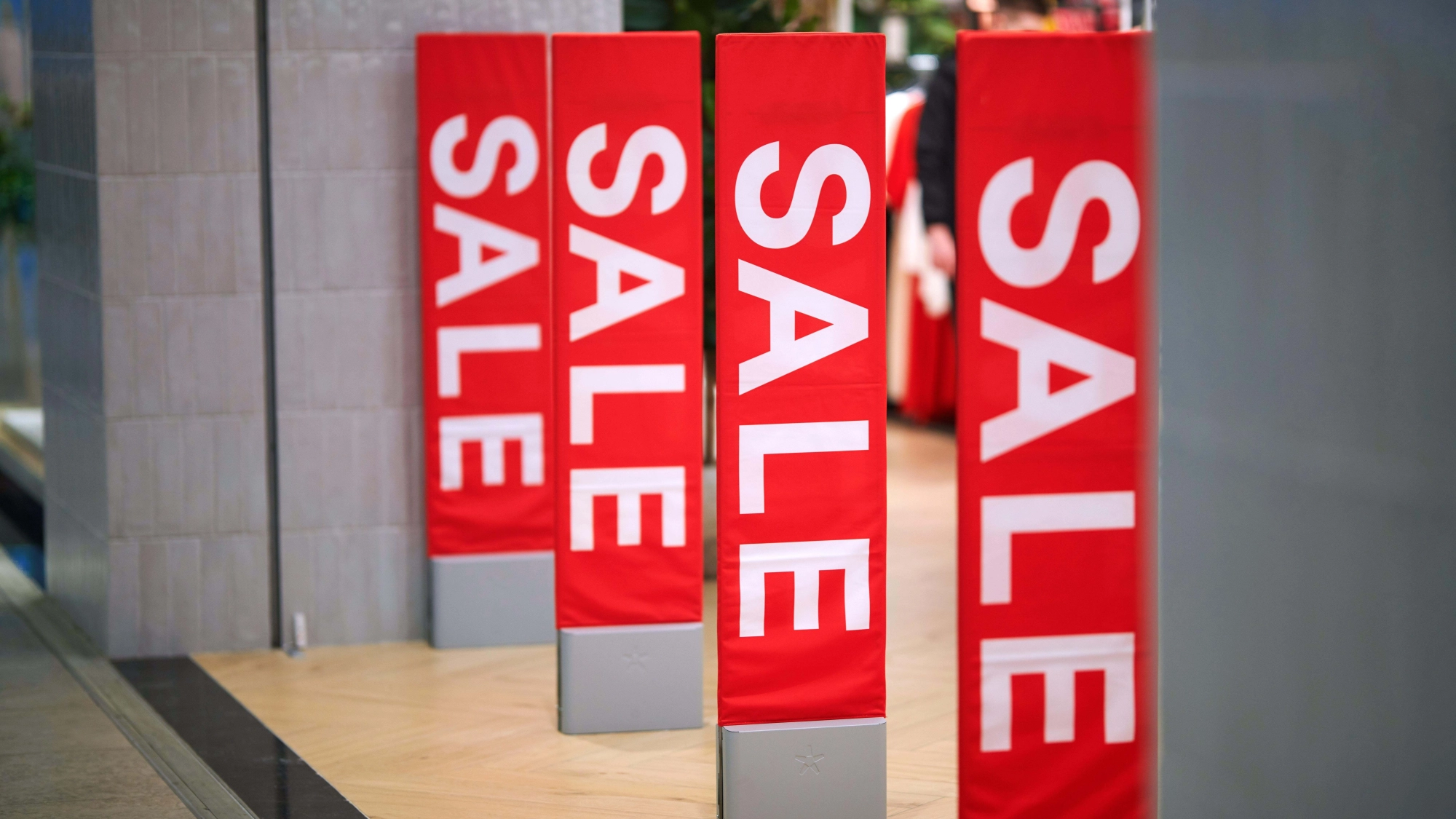 Best Price Trackers for Online Shopping: CamelCamelCamel vs. Honey