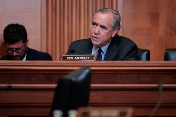 Senate Parliamentarian Requests Rewrite of Controversial AI Provision in Trump's Tax Package
