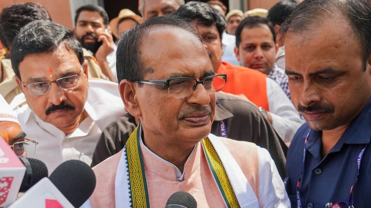 Union Minister Calls for Removal of 'Secularism' from Indian Constitution