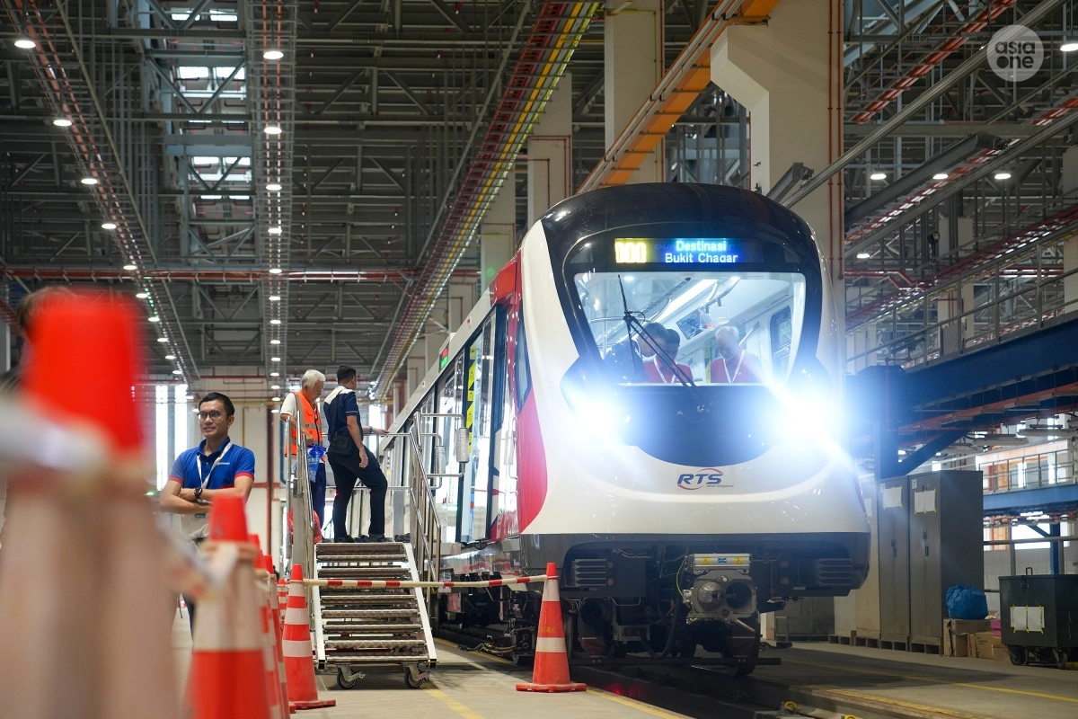 Singapore-Malaysia RTS Link Unveils First Train for Seamless Cross-Border Travel