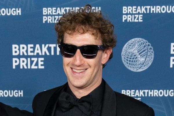 Meta CEO Mark Zuckerberg Commits to Building AI Superintelligence Systems
