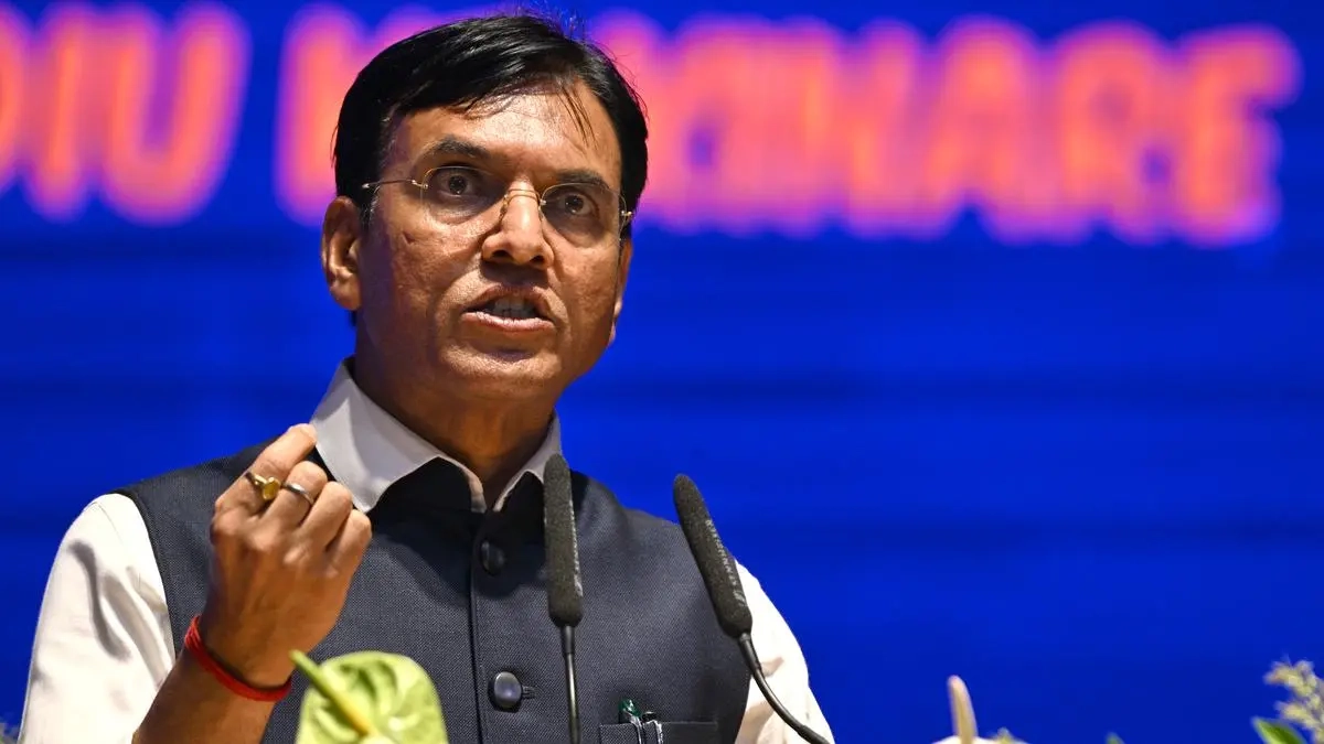 Labour Ministry Urges Prioritization of Social Security Schemes in Trade Talks