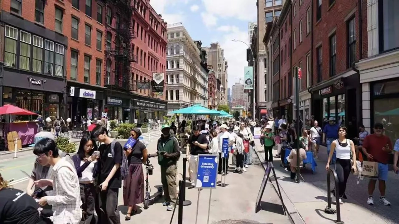 Luckin Coffee Lands in New York, Testing Waters Ahead of US Market Return