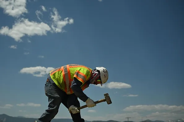 Construction Industry Faces Labor Shortages Despite Optimism