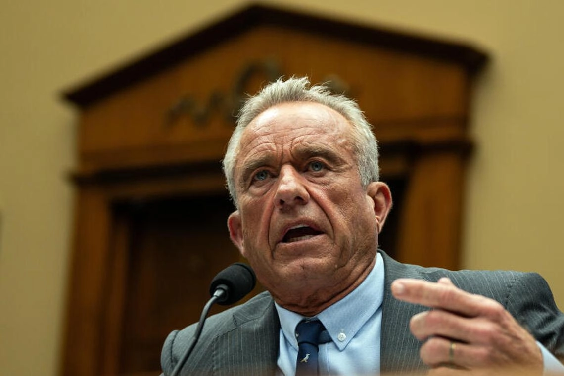 Medical Organizations Sue US Health Secretary Over Covid-19 Vaccine Policies