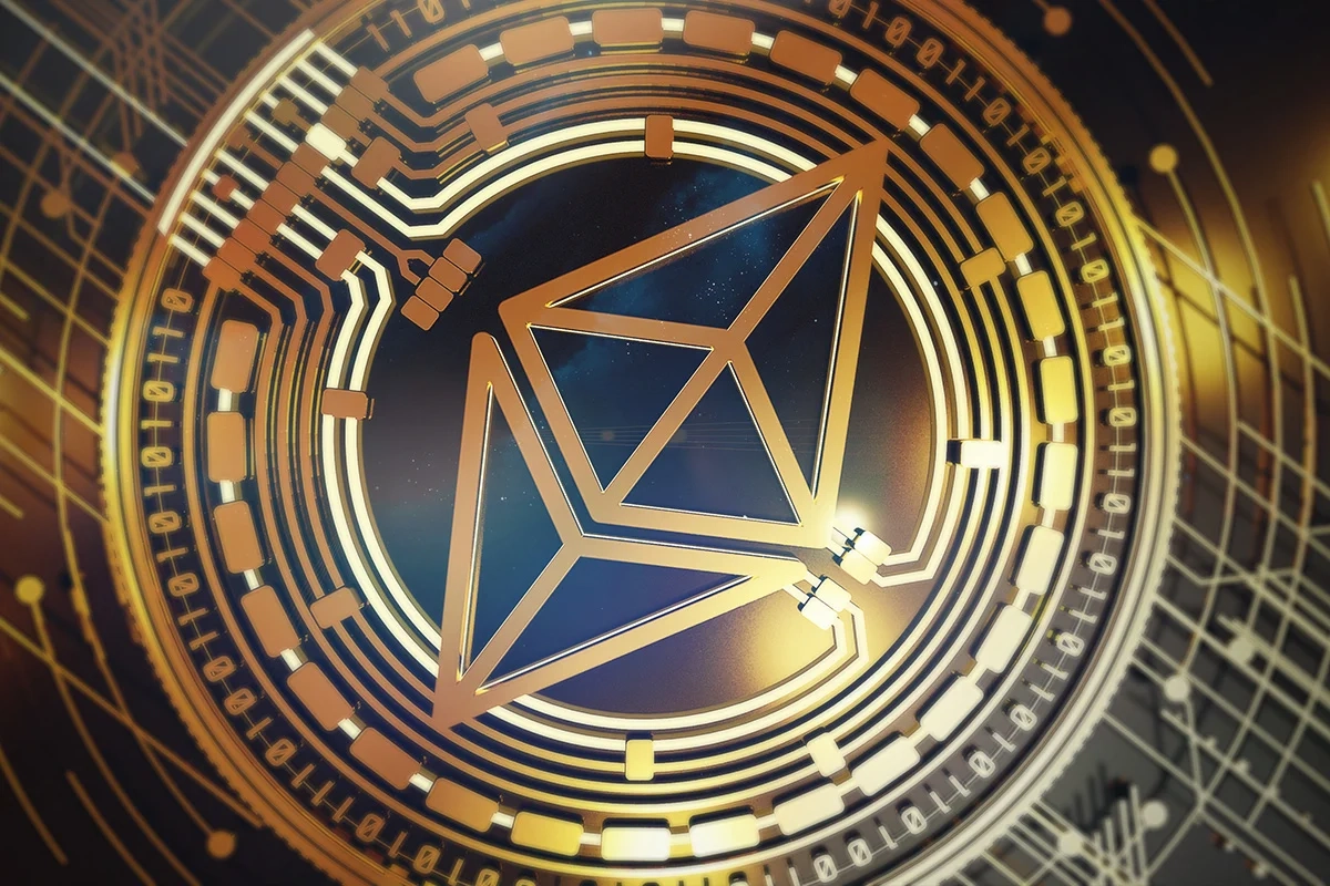 Ethereum Whales Accelerate Accumulation as Price Stagnates - Bull Pennant Formation Signals $3,400 Breakout